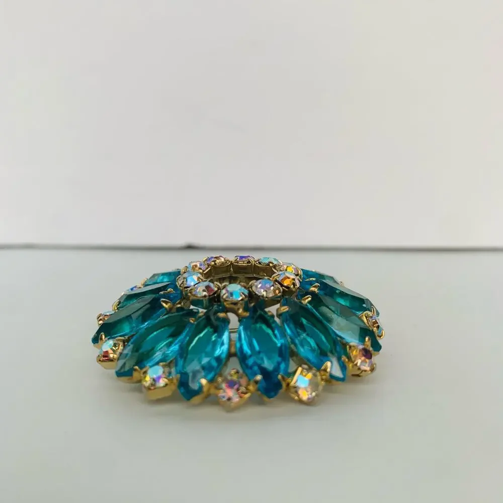 Vintage Aqua Blue Marquis Aurora Borealis Rhinestone Circle Flower Brooch